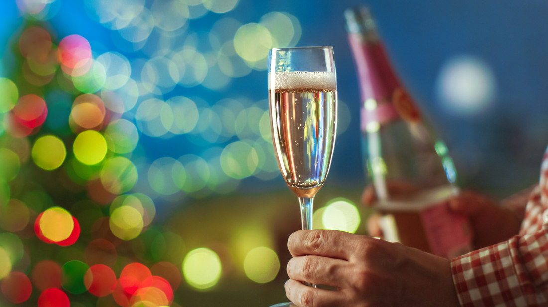 Champagne vyniká originalitou místa svého původu i používaných odrůd; foto Shutterstock Champagne ve skle