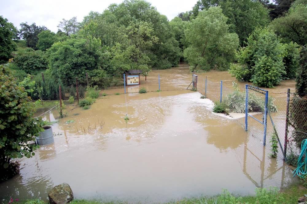 Kontaminace půdy je reálnou hrozbou po povodních