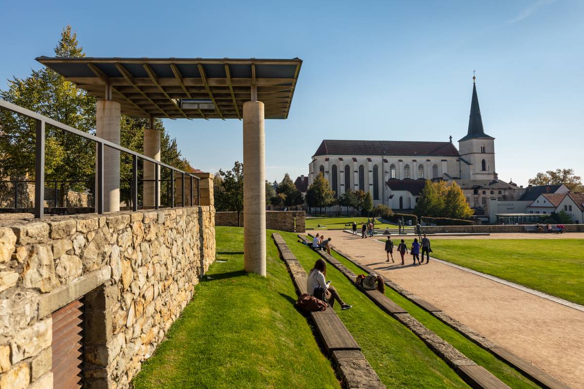 Rekonstrukce zahrad trvala déle než rok Klášterní zahrady Litomyšl